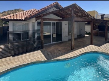 Venta / Casa / Colina