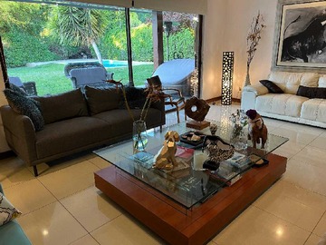 Venta / Casa / Colina