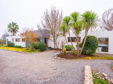 Venta / Casa / Colina