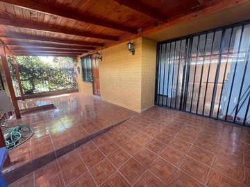 Venta / Casa / Colina