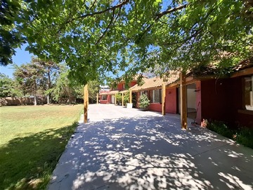 Venta / Casa / Colina