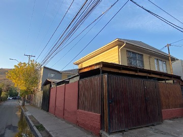 Venta / Casa / Colina