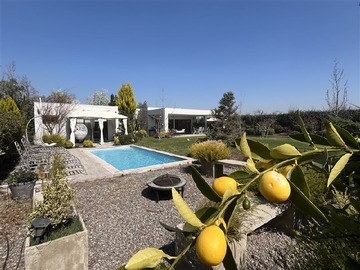 Venta / Casa / Colina