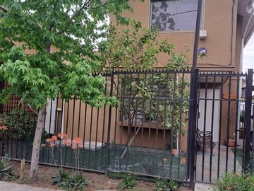 Venta / Casa / Colina