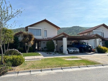 Venta / Casa / Colina