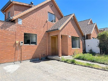 Venta / Casa / Colina
