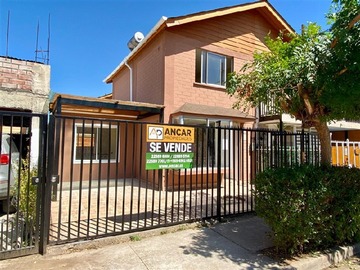 Venta / Casa / Colina