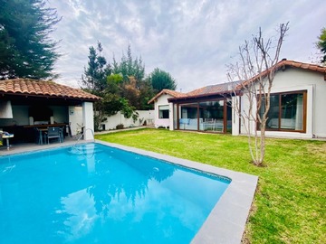 Venta / Casa / Colina