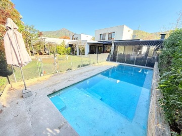 Venta / Casa / Colina