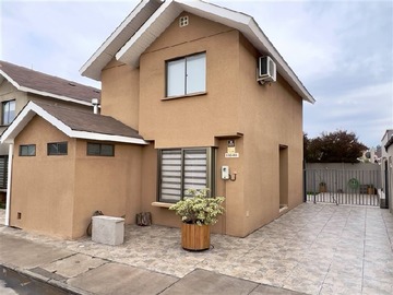 Venta / Casa / Colina