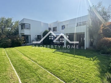 Venta / Casa / Colina