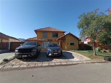 Venta / Casa / Colina