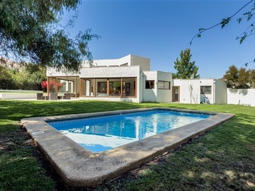Venta / Casa / Colina