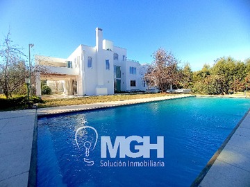 Venta / Casa / Colina