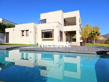 Venta / Casa / Colina