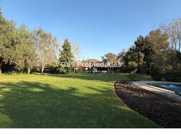 Venta / Casa / Colina