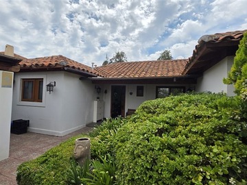 Venta / Casa / Colina