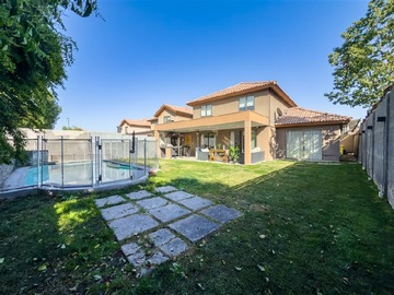 Venta / Casa / Colina