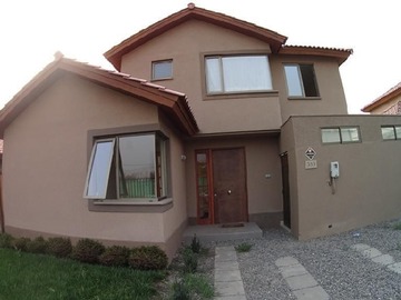 Venta / Casa / Colina