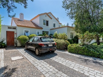 Venta / Casa / Colina