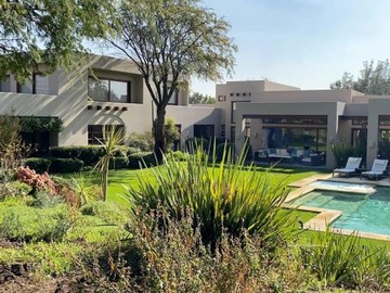 Venta / Casa / Colina