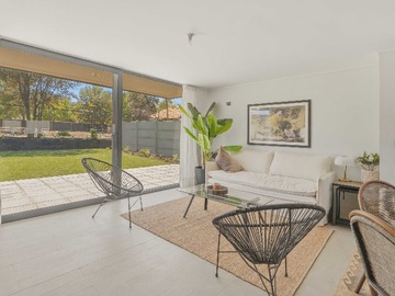 Venta / Casa / Colina