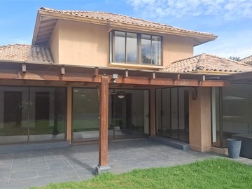 Venta / Casa / Colina