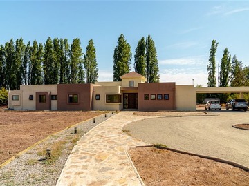 Venta / Casa / Colina