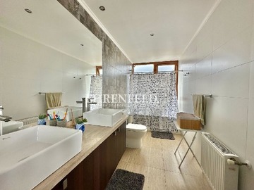 Baño pasillo.
