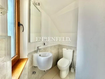 Baño de visitas.