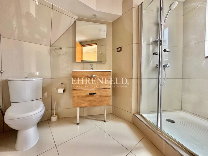 Baño suite piso 3.