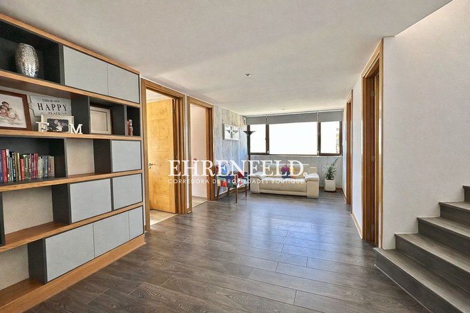 Sala de estar segundo piso.