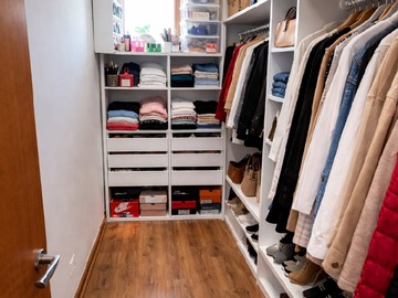 Walking Closet