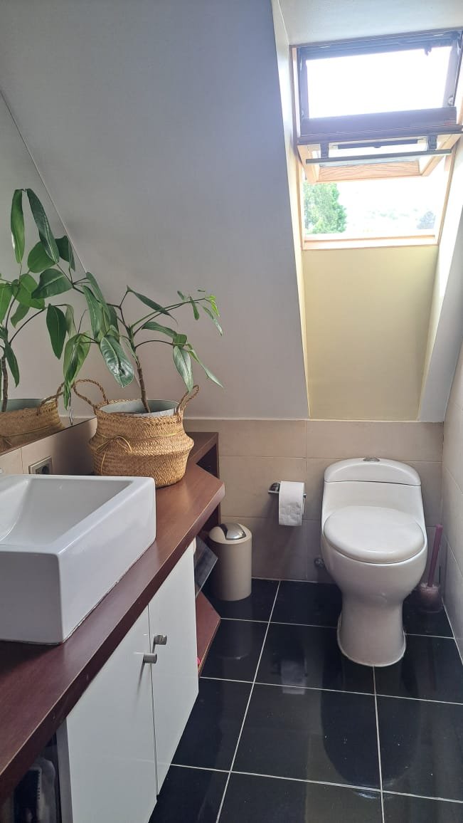 Baño piso 3 en el dormitorio