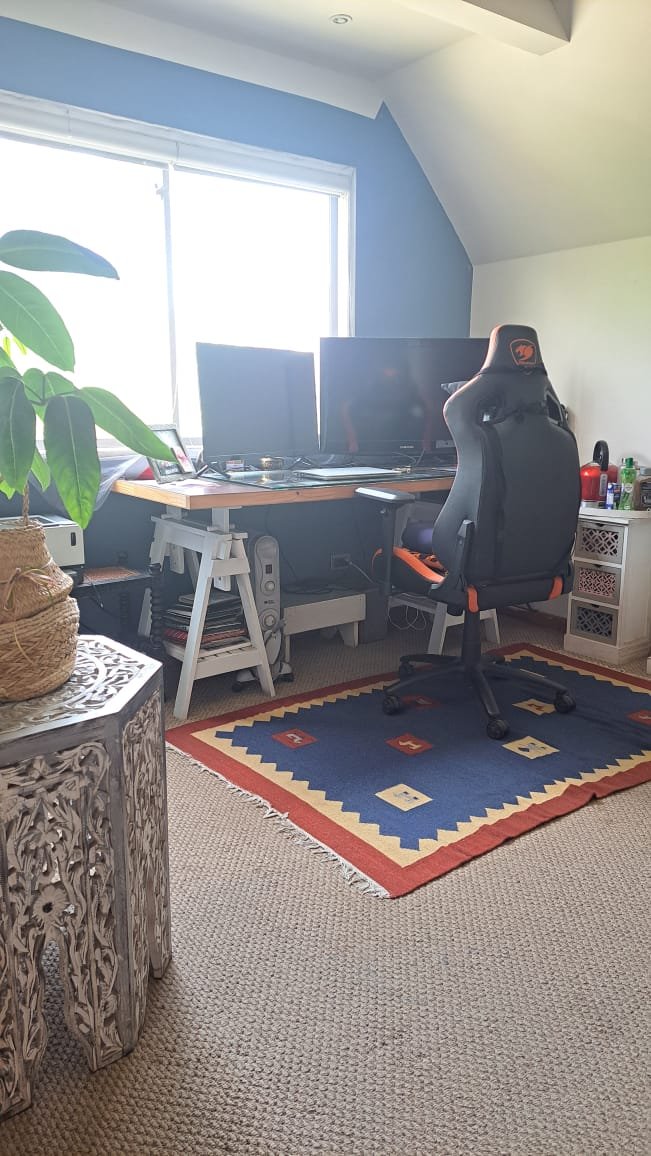 Escritorio o Sala de Estar Piso 3