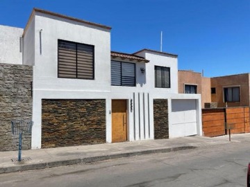 Venta / Casa / Iquique