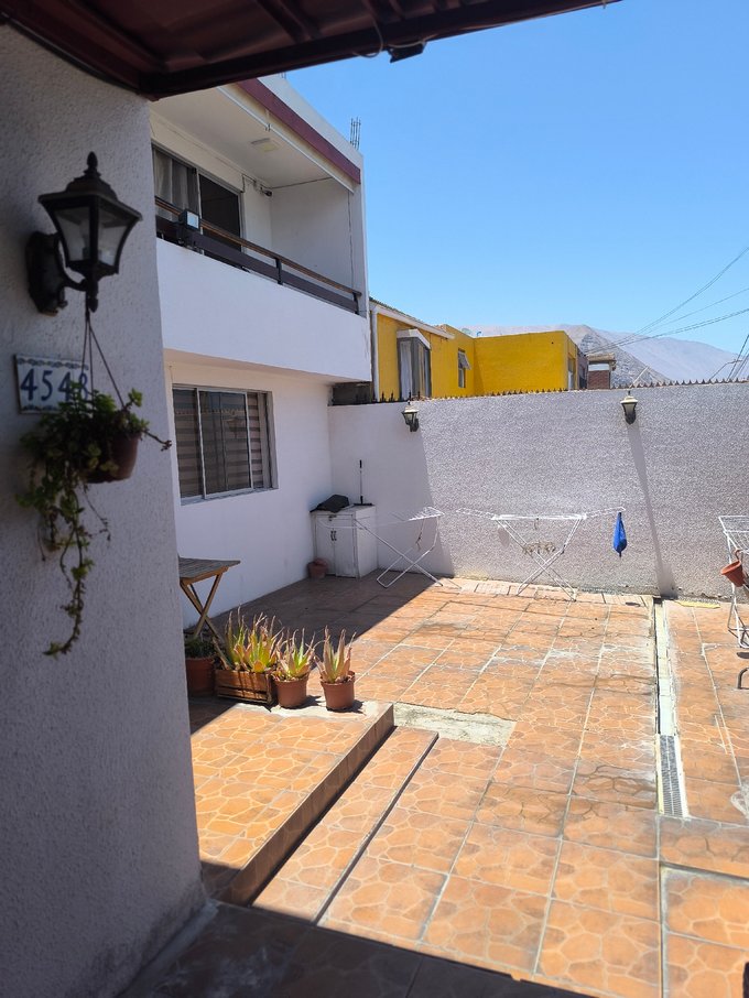 Ante jardín - 2 estacionamientos