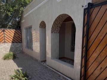 Venta / Casa / La Cisterna