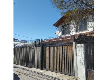 Venta / Casa / La Cisterna