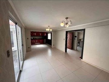 Venta / Casa / La Florida