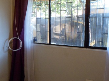 Dormitorio adyacente a entrada principal