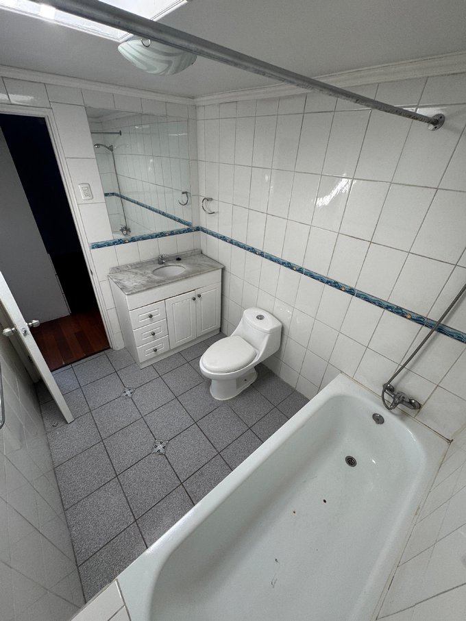 Baño dormitorio Principal - 2