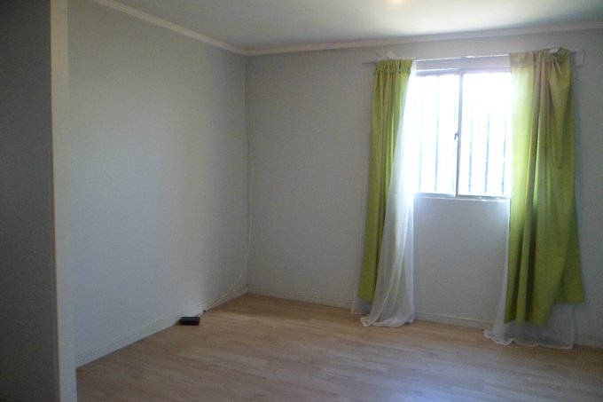 Dormitorio 2, con salida a estacionamientos.
