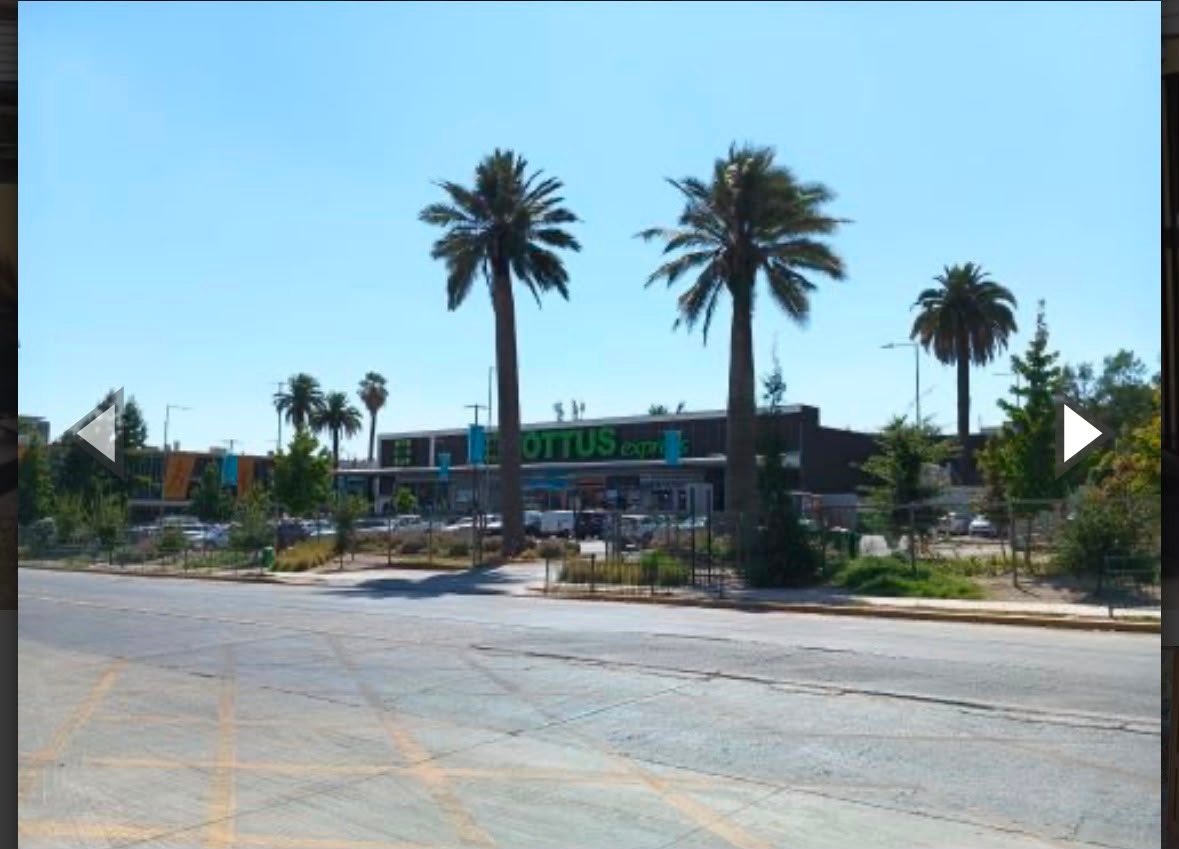 Supermercado Totus Frente al condominio