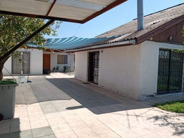 patio principal casa A(principal) y B(fondo)