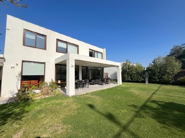 Venta / Casa / La Reina