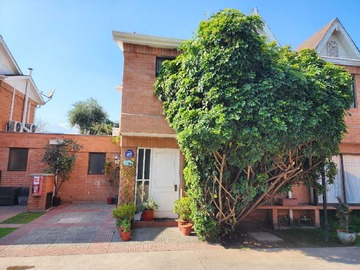 Venta / Casa / La Reina