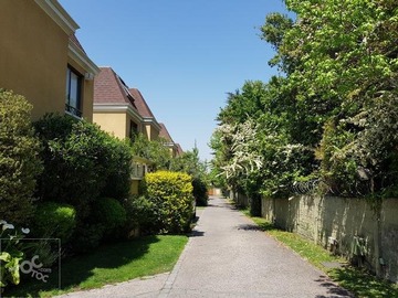 Venta / Casa / La Reina