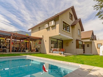 Venta / Casa / La Reina