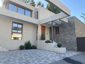 Venta / Casa / La Reina